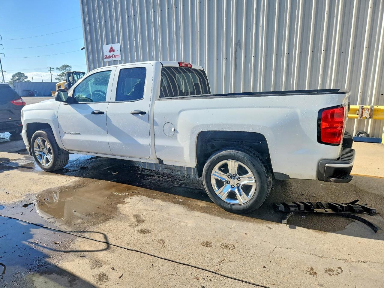 2016 Chevrolet Silverado C1500 Custom - Фото 2