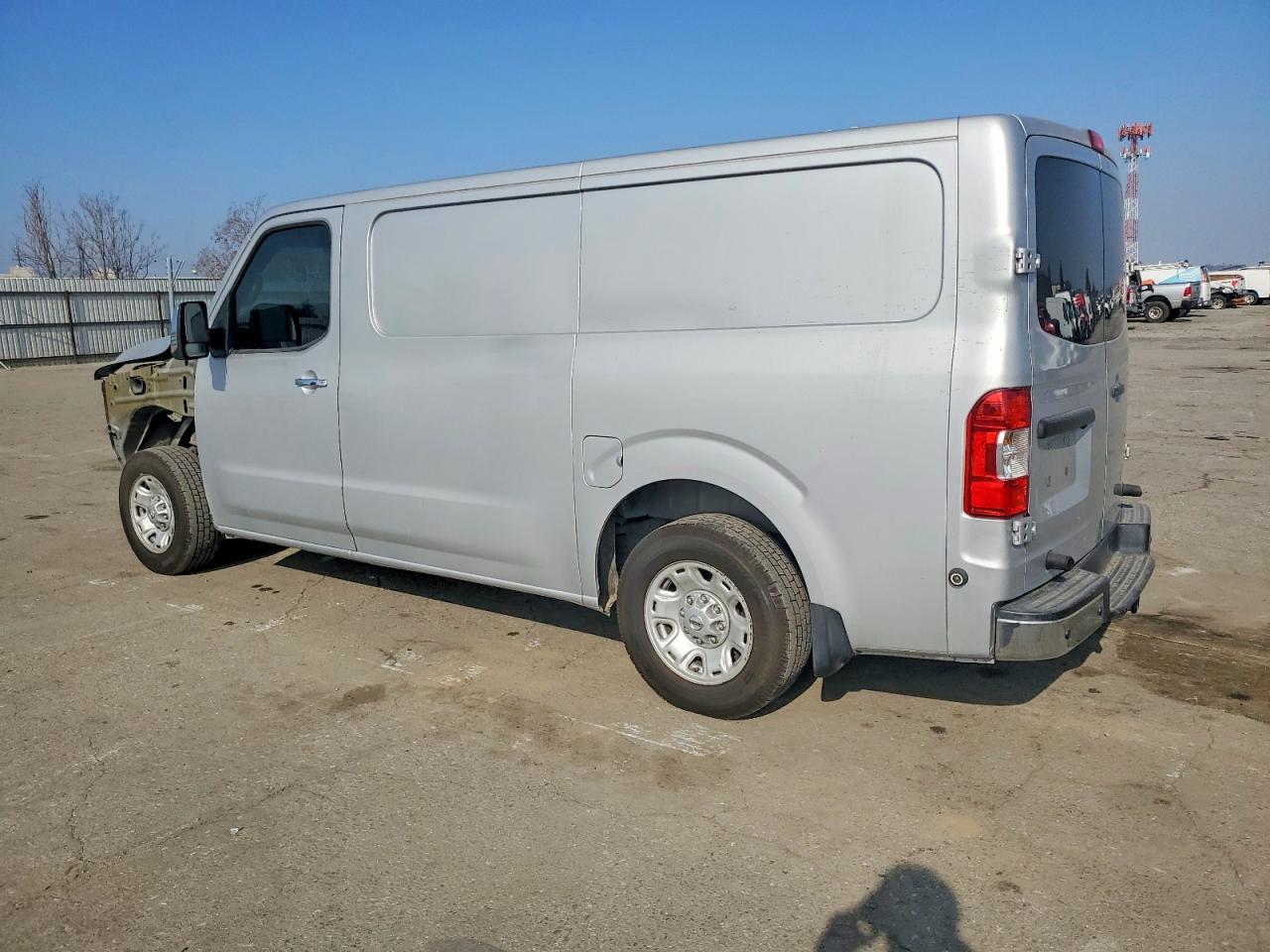 2012 Nissan Nv 1500 - Фото 2
