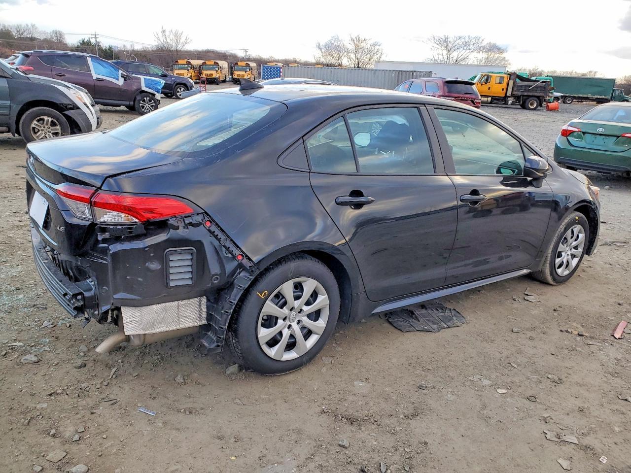 2025 Toyota Corolla Le - Фото 3