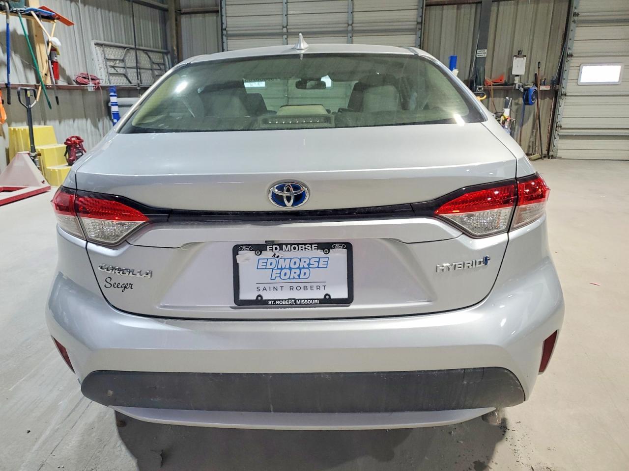 2020 Toyota Corolla Le - Фото 6