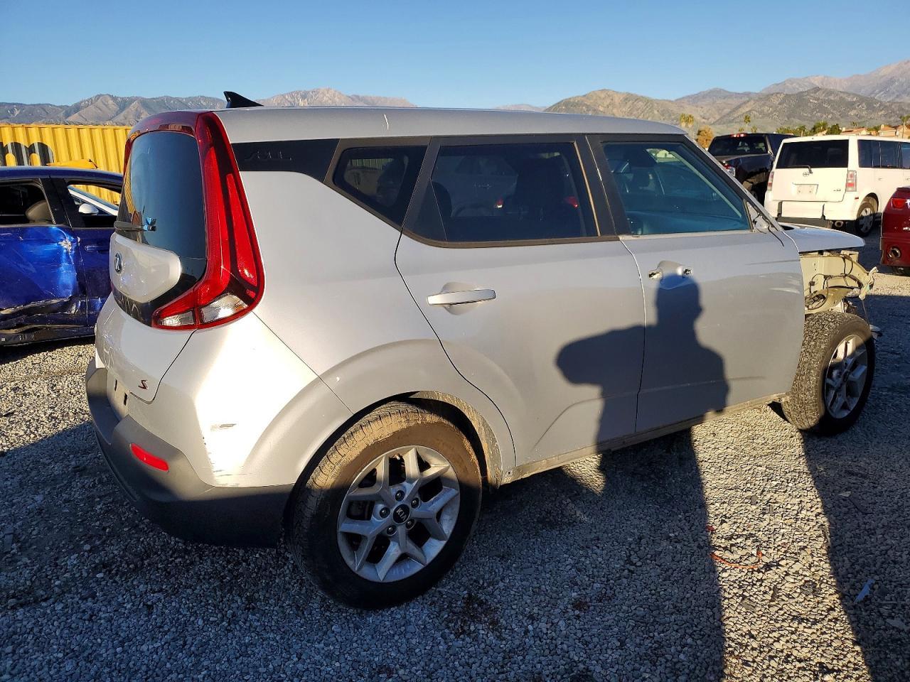 2020 Kia Soul Lx - Image 3