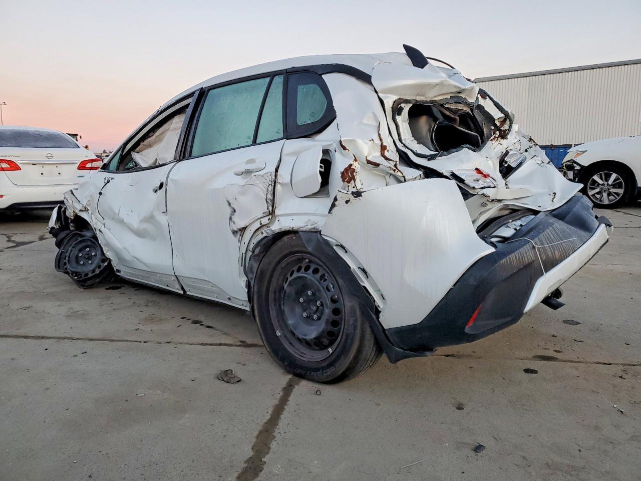 2024 Toyota Corolla Cross L - Фото 2