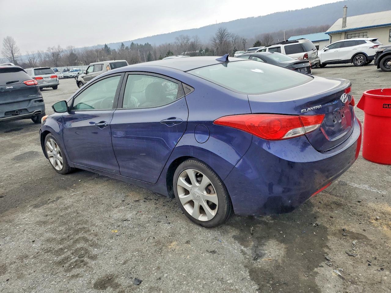 2013 Hyundai Elantra Gls - Image 2