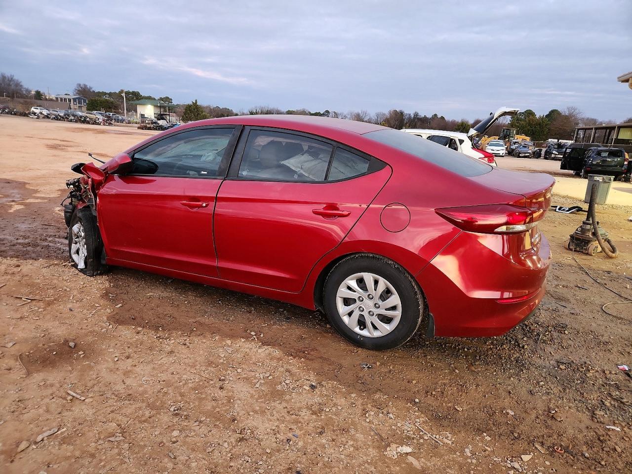 2018 Hyundai Elantra Se - Фото 2