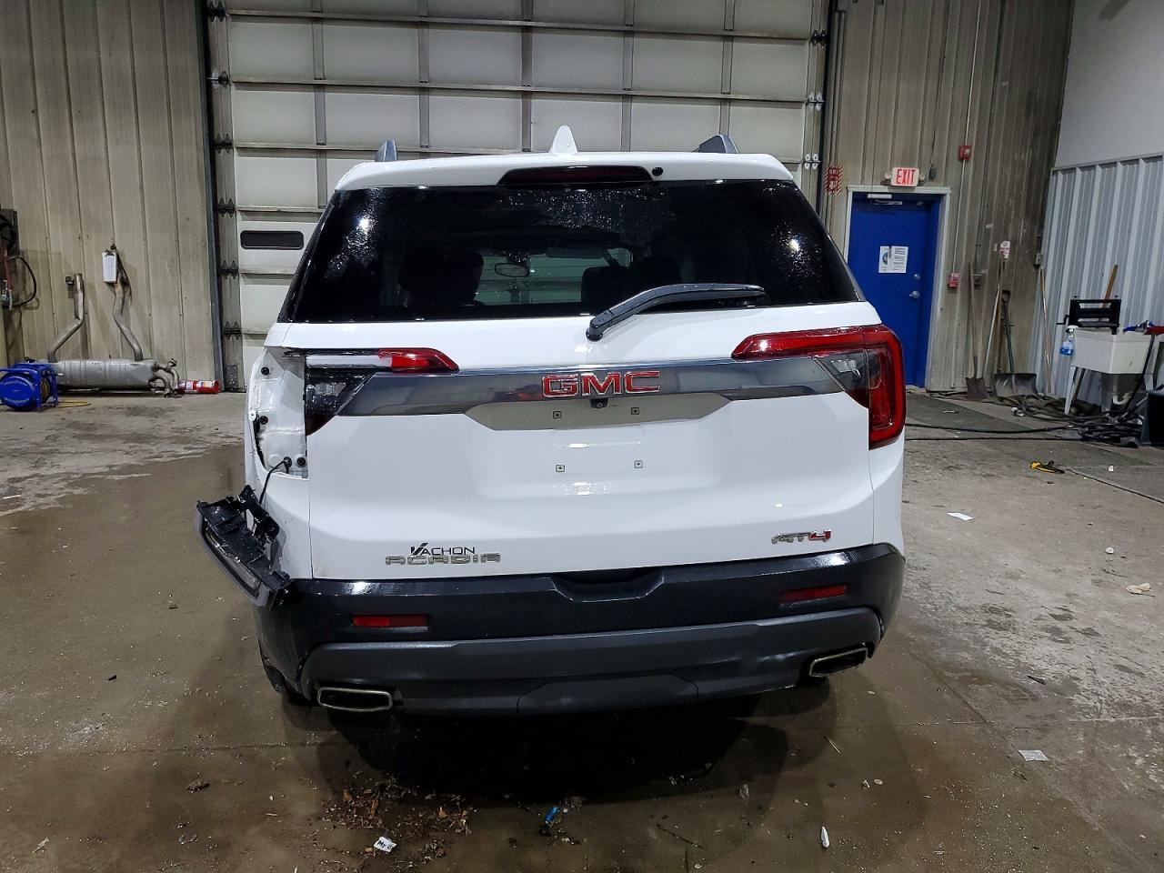 2023 GMC Acadia At4 - Image 6