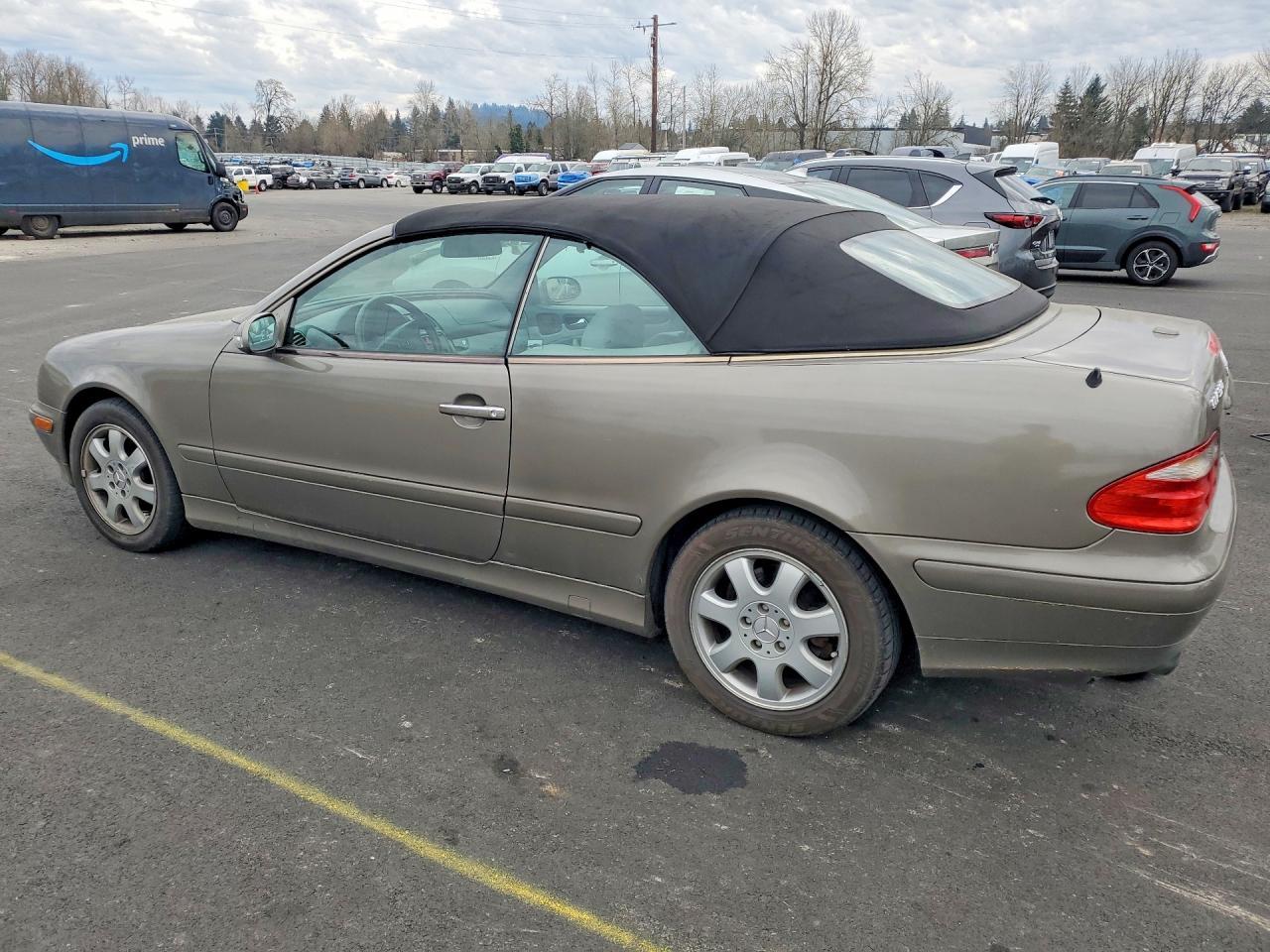 2000 Mercedes-Benz Clk 320 - Image 2