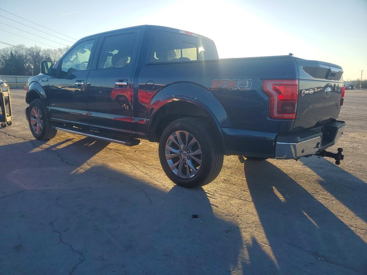 2017 Ford F150 Supercrew - Фото 2