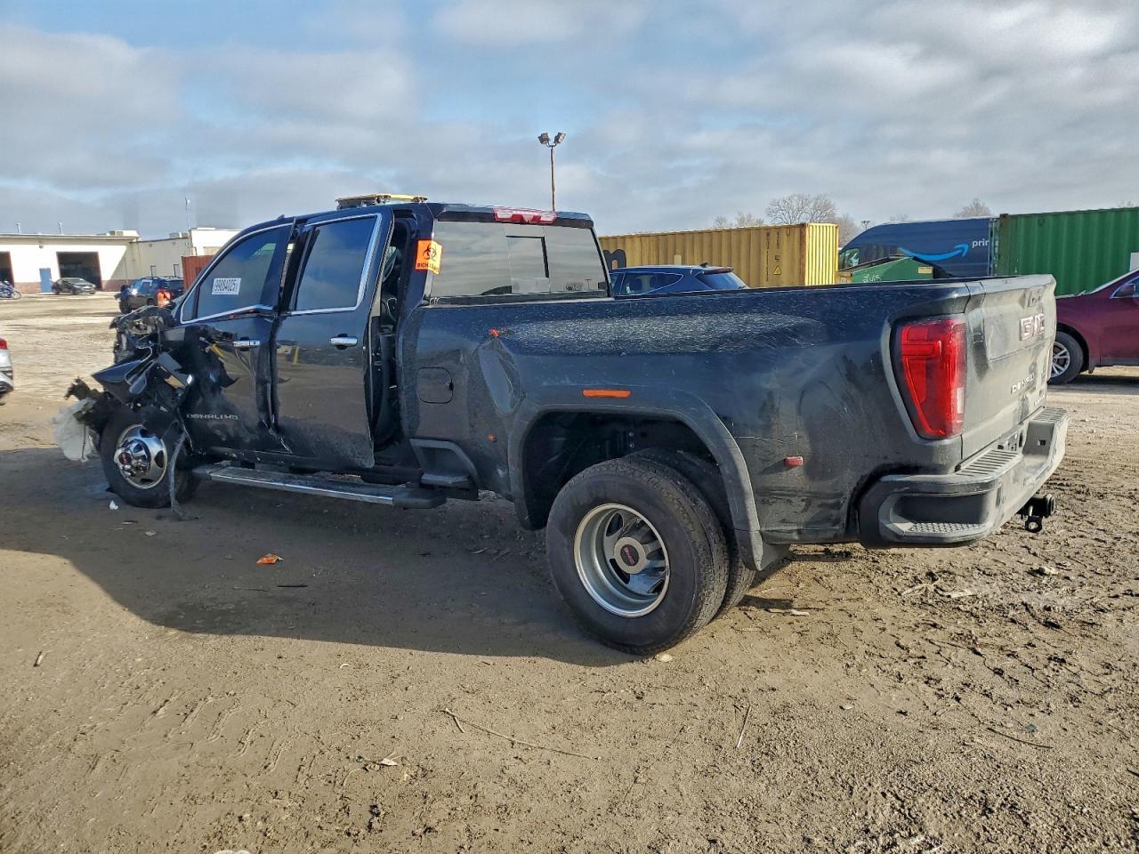 2023 GMC Sierra K3500 Denali - Image 2