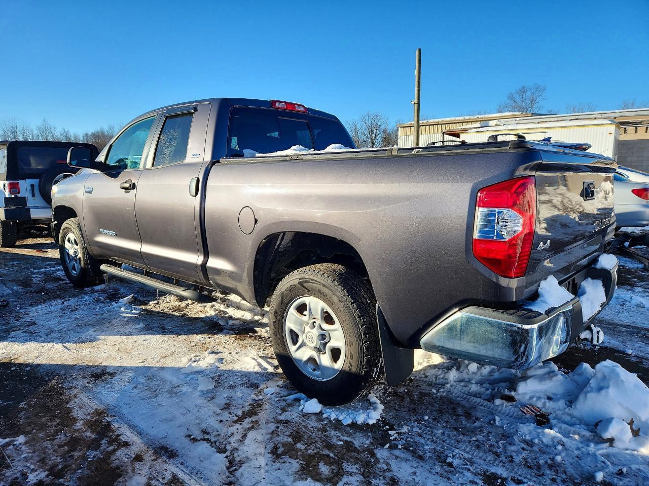 2016 Toyota Tundra Double Cab Sr - Фото 2