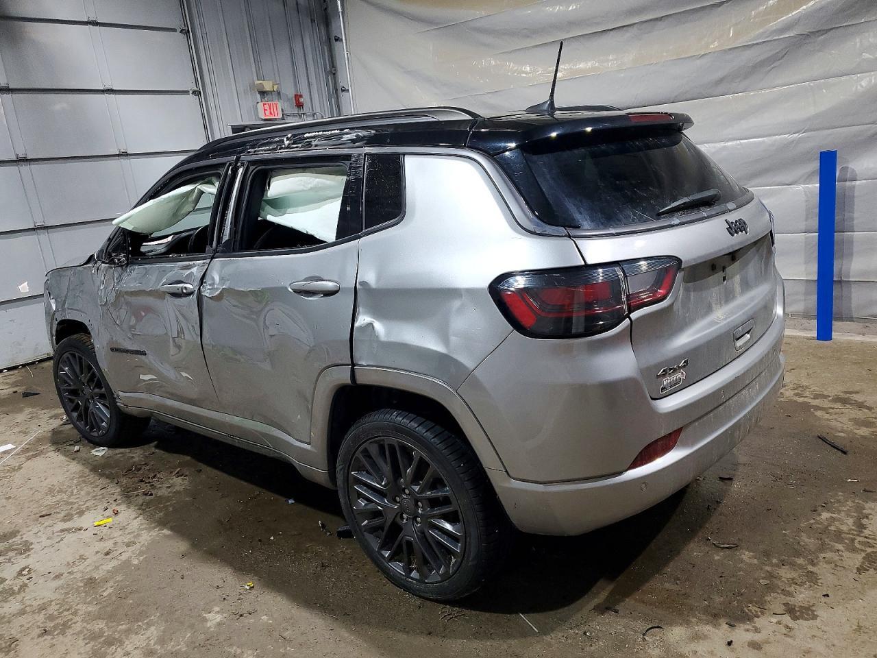 2022 Jeep Compass Limited - Image 2