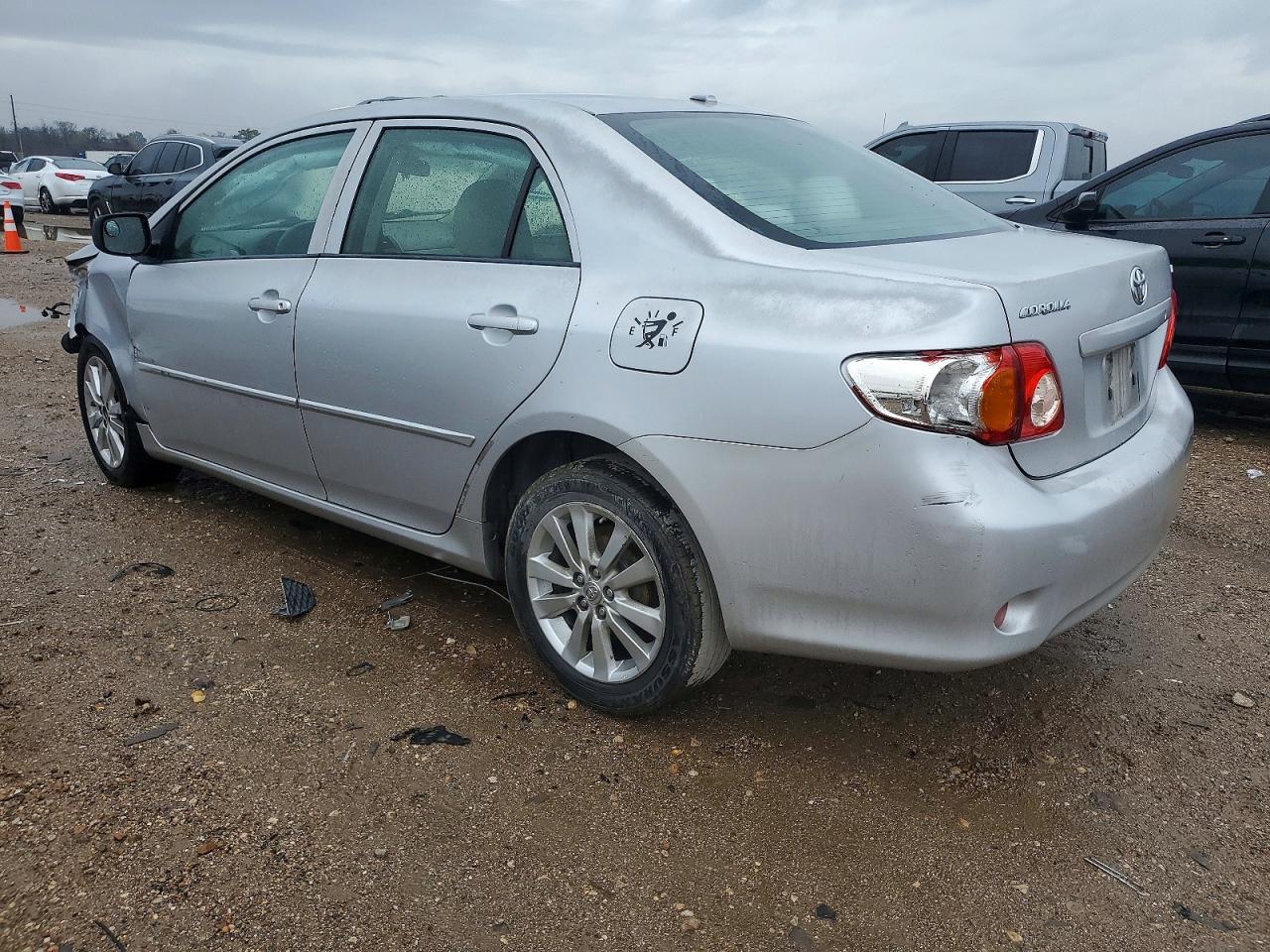 2009 Toyota Corolla Le - Image 2