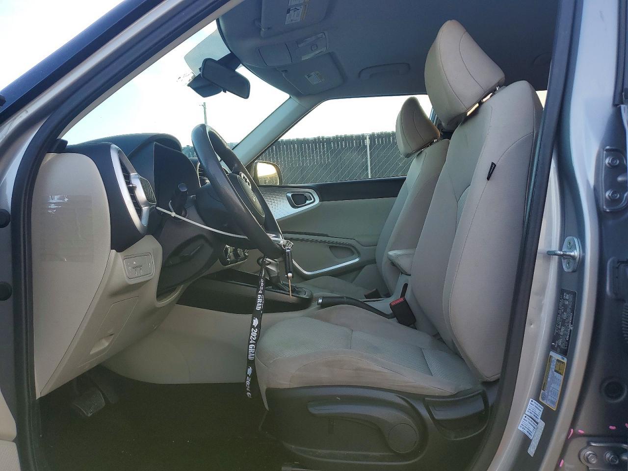2022 Kia Soul Lx - Image 7