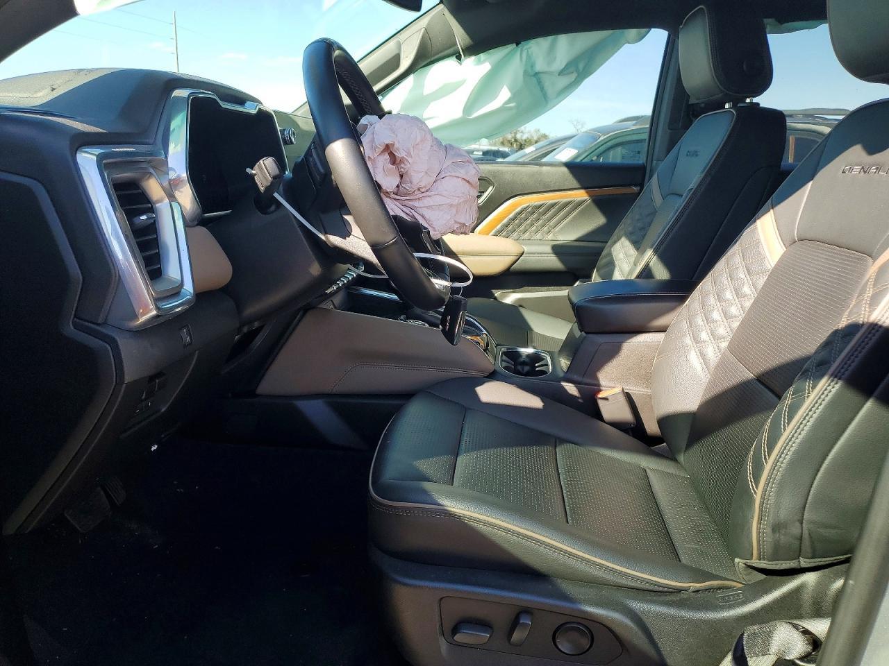 2023 GMC Canyon Denali - Фото 7