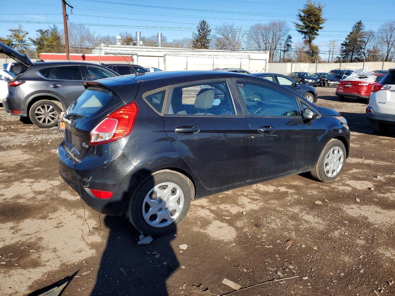 2014 Ford Fiesta S - Фото 3