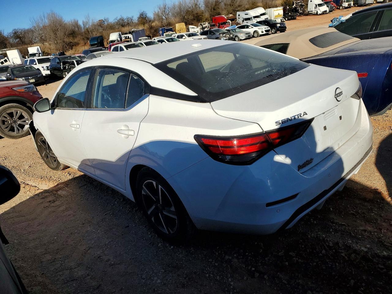 2025 Nissan Sentra Sv - Фото 2