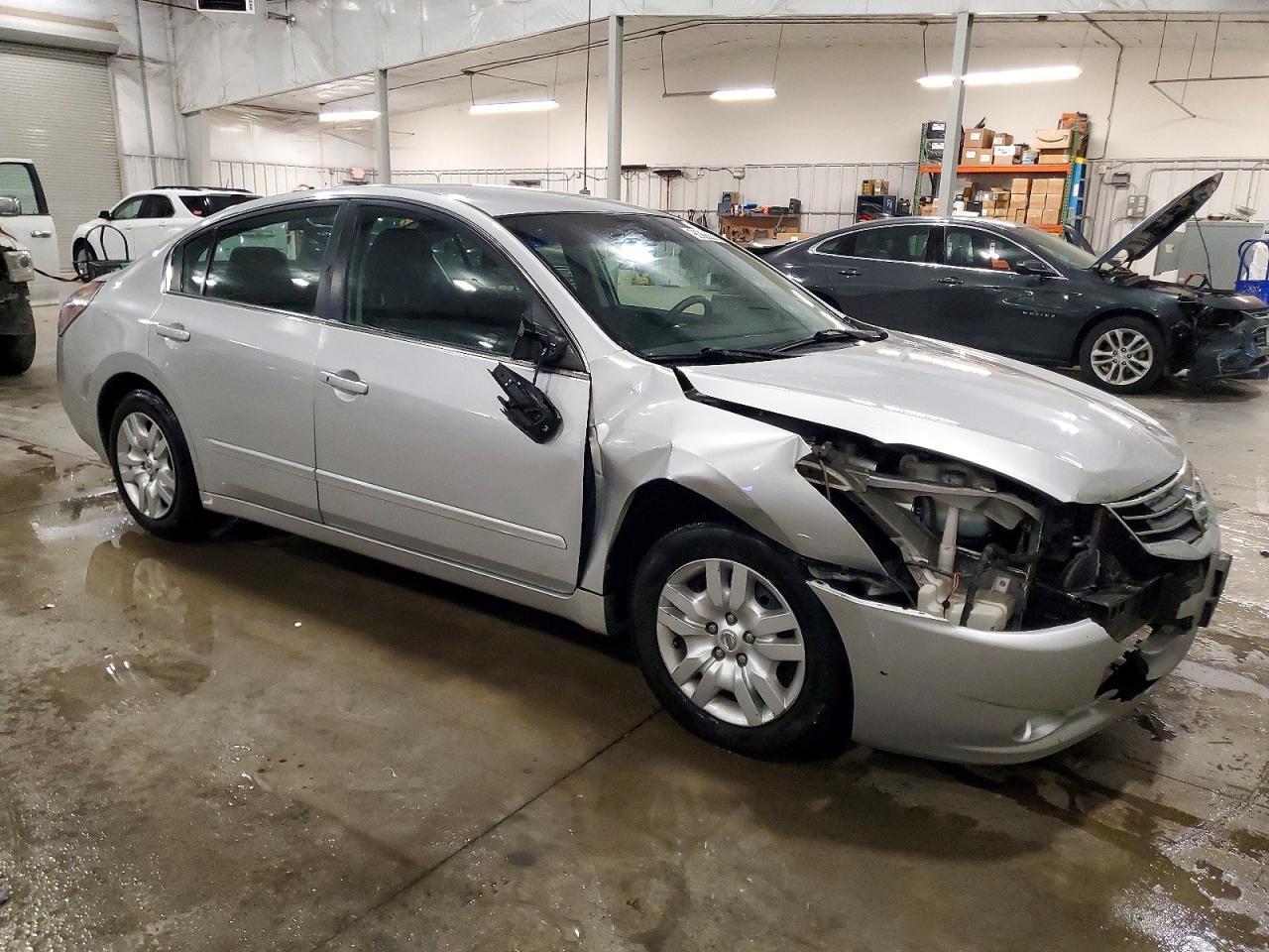 2012 Nissan Altima 2.5 - Фото 4