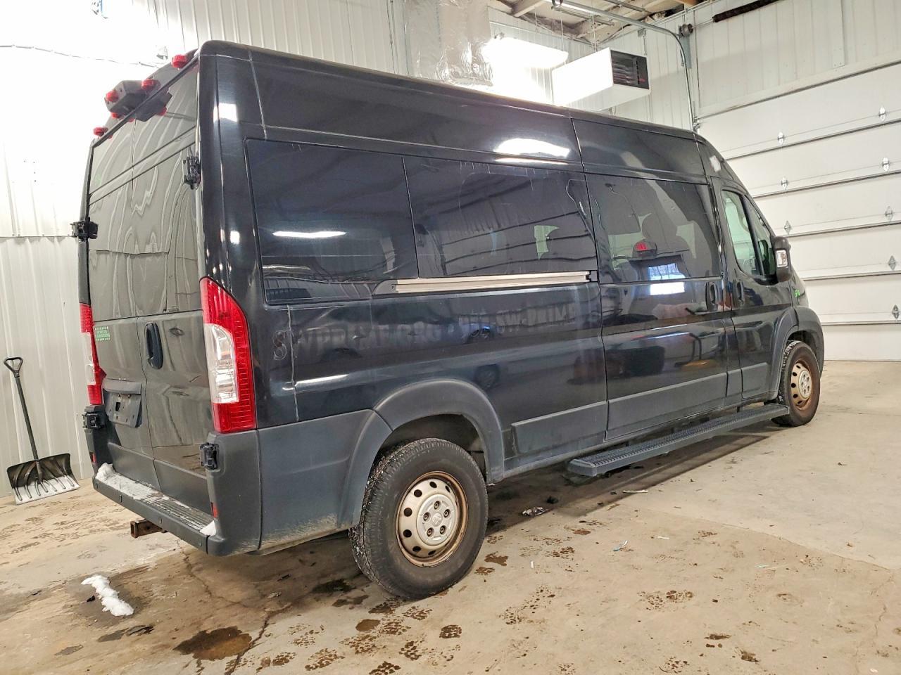 2019 Ram Promaster 2500 High Roof Passen Limousine - Фото 3