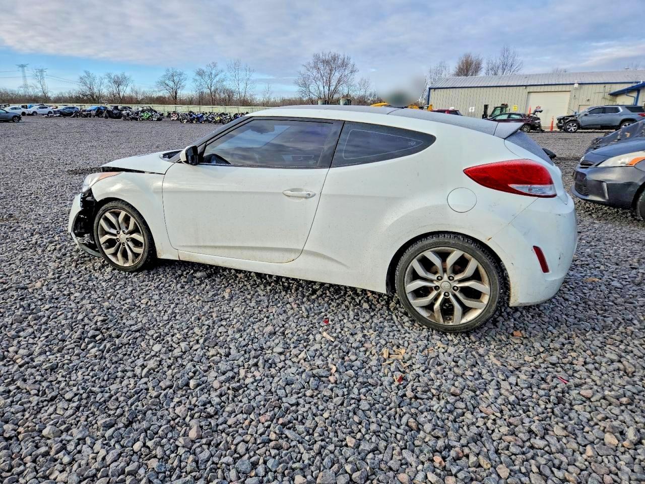 2012 Hyundai Veloster - Фото 2