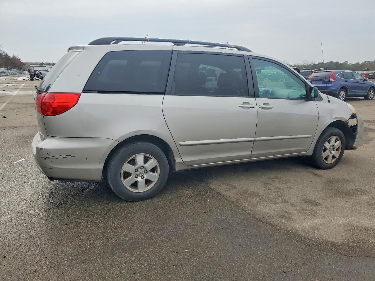 2006 Toyota Sienna Ce - Фото 3
