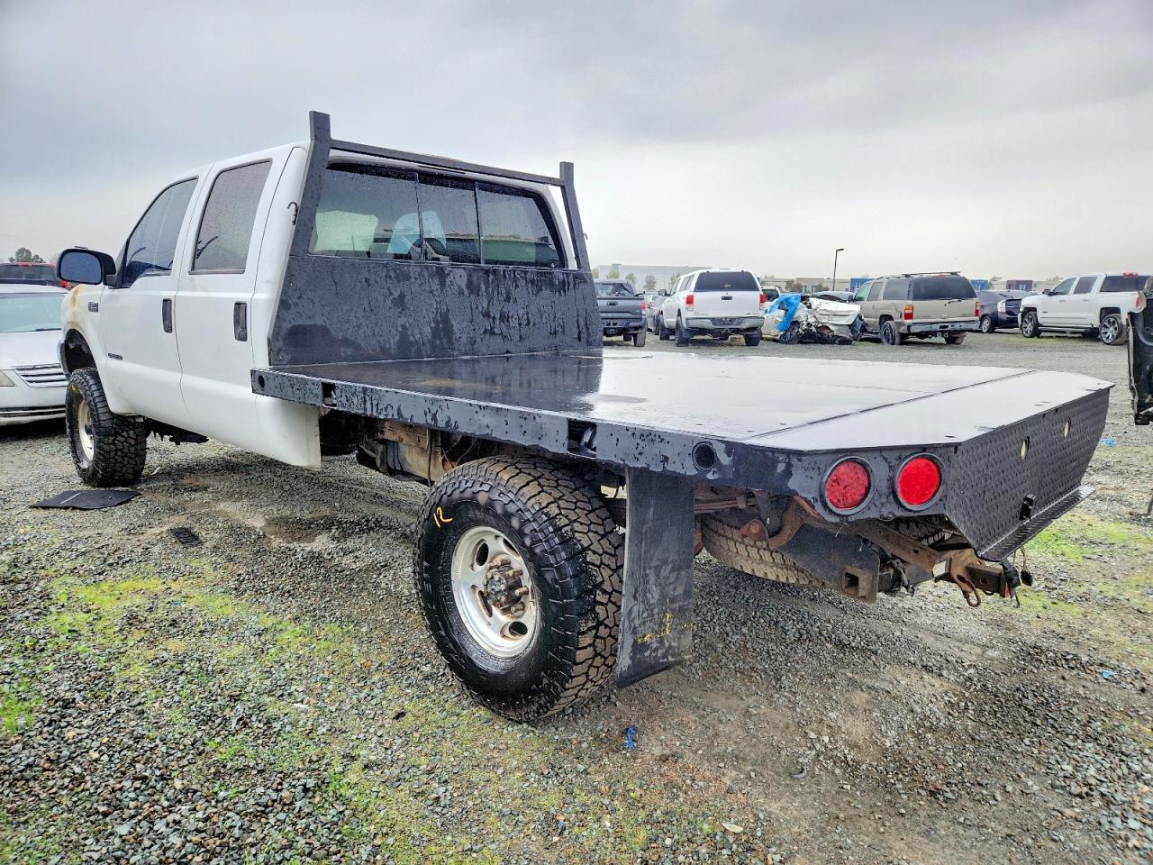 1999 Ford F350 Super Duty Flatbed Truck - Фото 2