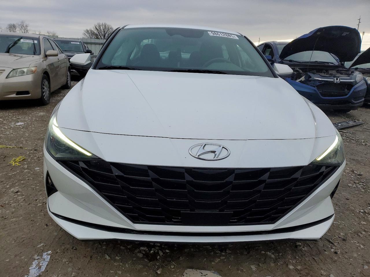 2023 Hyundai Elantra Sel - Фото 5