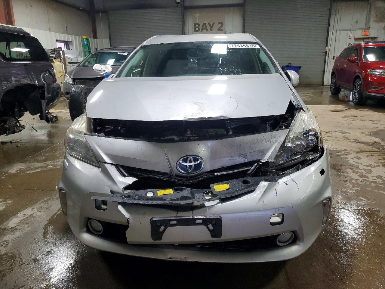 2014 Toyota Prius V Five - Image 5