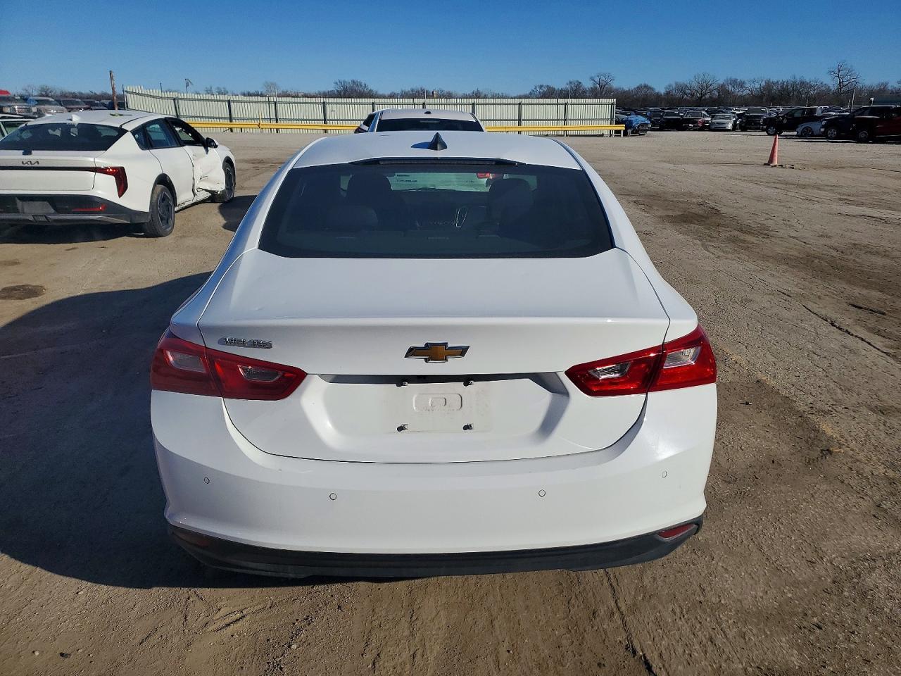 2024 Chevrolet Malibu Ls - Фото 6