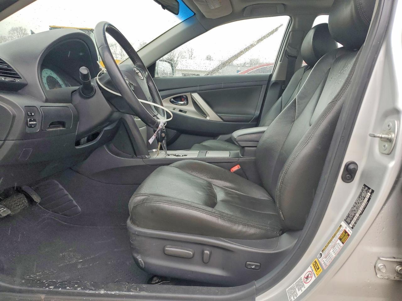 2009 Toyota Camry - Image 7