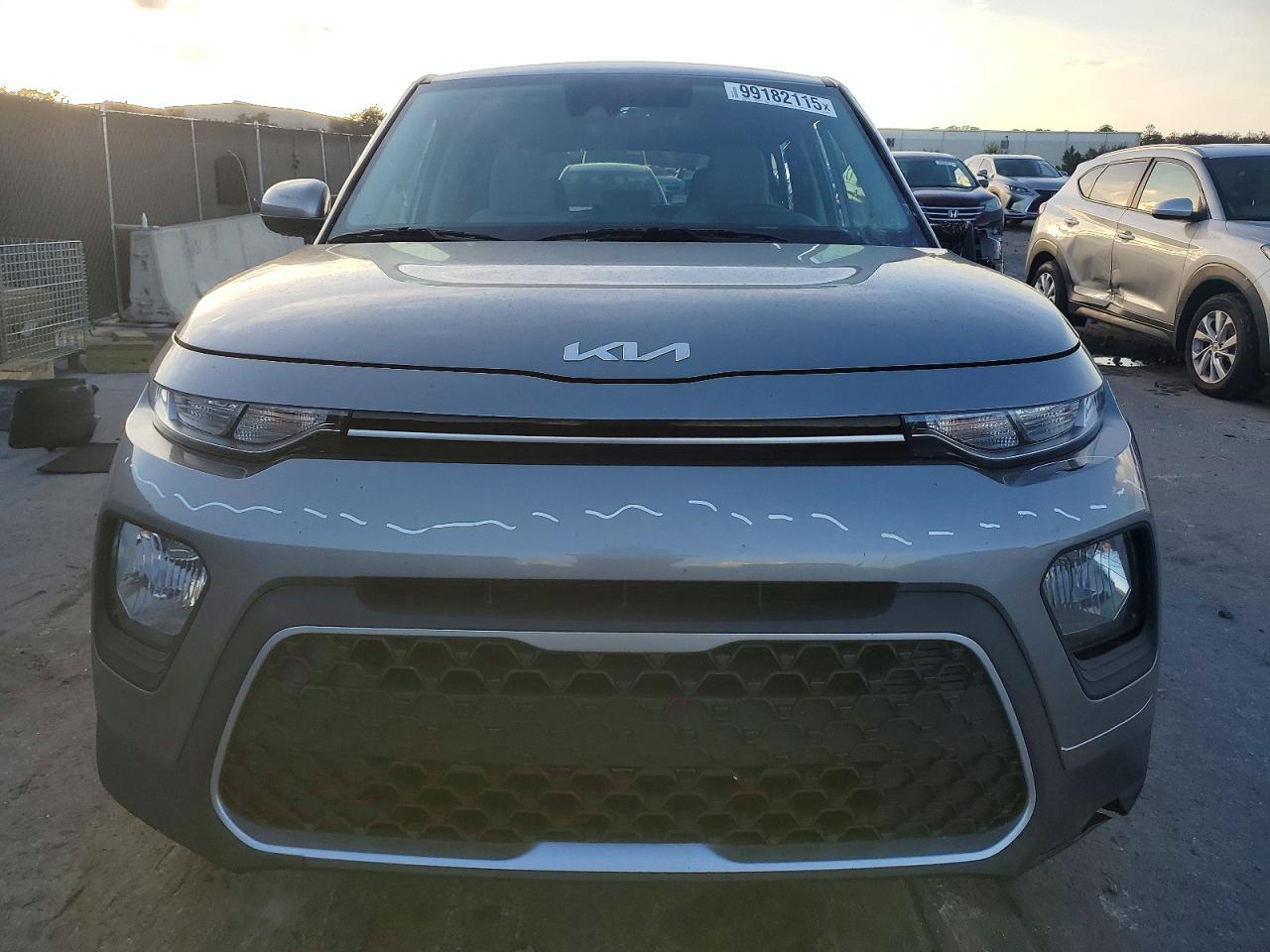 2022 Kia Soul Lx - Image 5