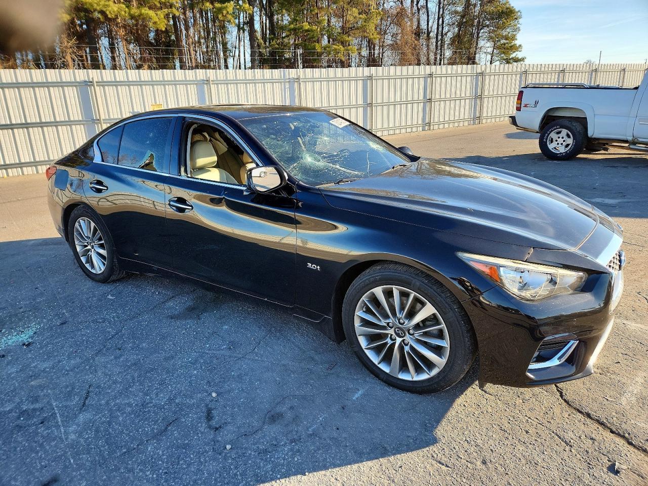 2018 Infiniti Q50 Luxe - Фото 4