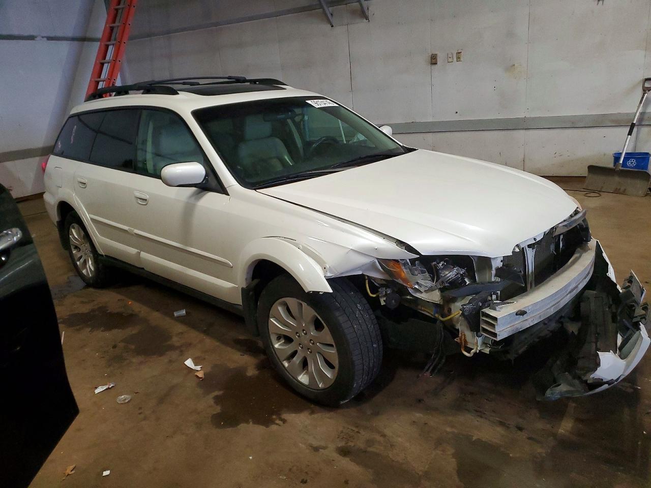 2009 Subaru Outback 2.5I Limited - Image 4