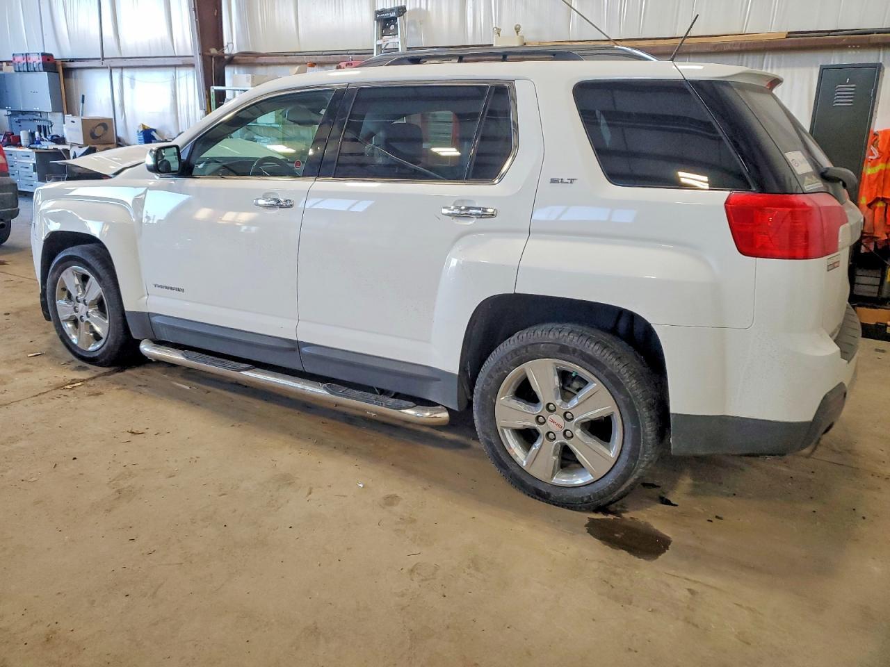 2014 GMC Terrain Slt - Image 2