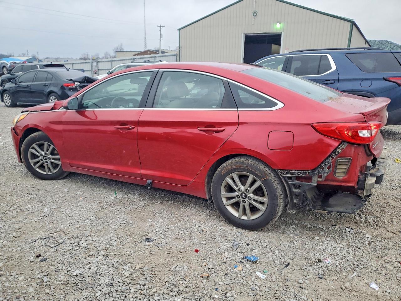 2017 Hyundai Sonata Se - Фото 2