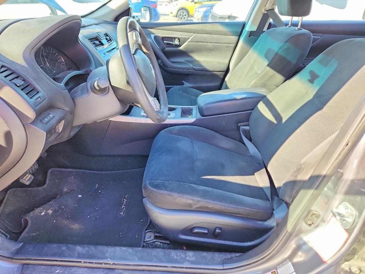 2015 Nissan Altima 2.5 - Фото 7