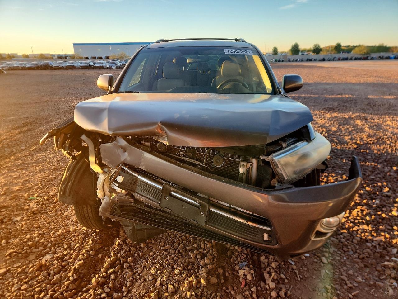 2013 Toyota Highlander Hybrid - Image 5