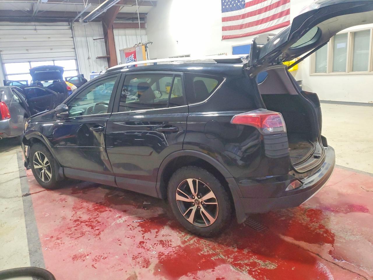 2016 Toyota Rav4 Xle - Фото 2