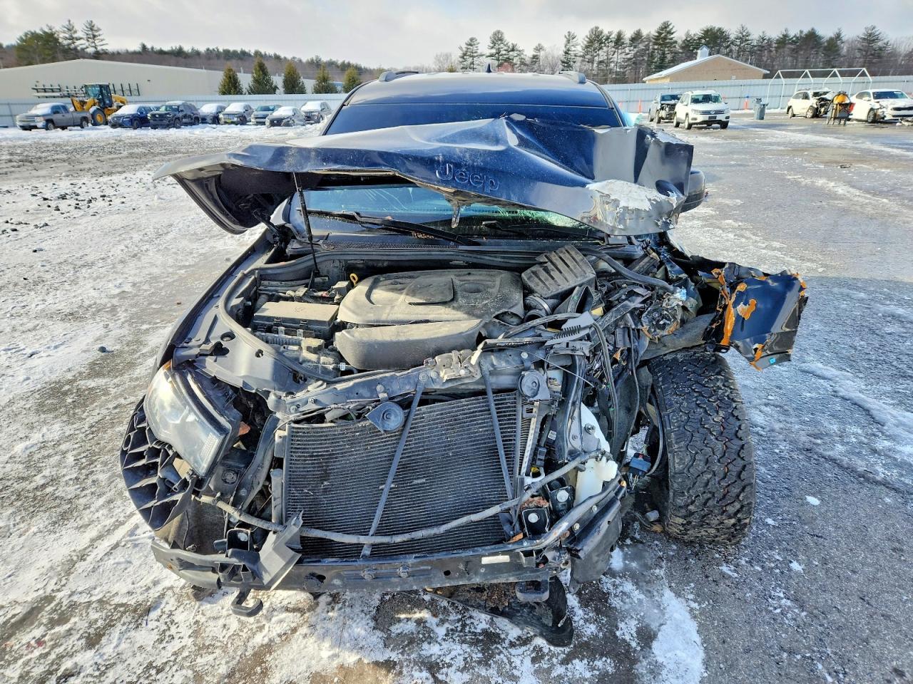 2019 Jeep Grand Cherokee Laredo - Image 5