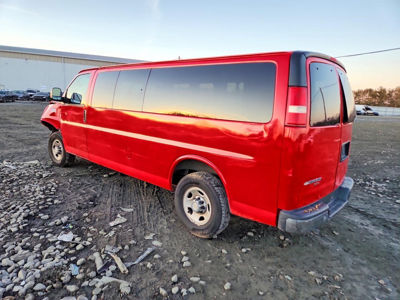 2016 Chevrolet Express G3500 Lt - Image 2