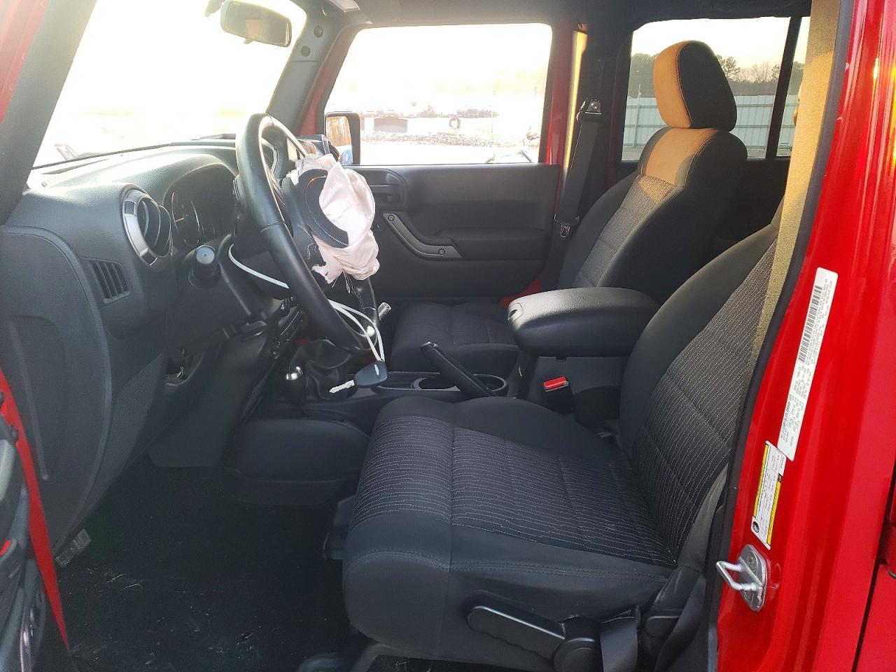 2011 Jeep Wrangler Unlimited Sport - Фото 7