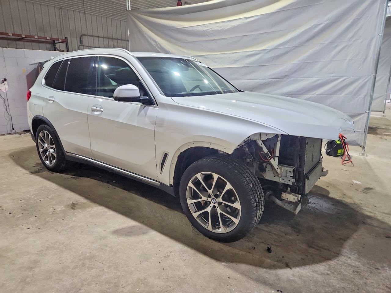 2021 BMW X5 xDrive40I - Фото 4
