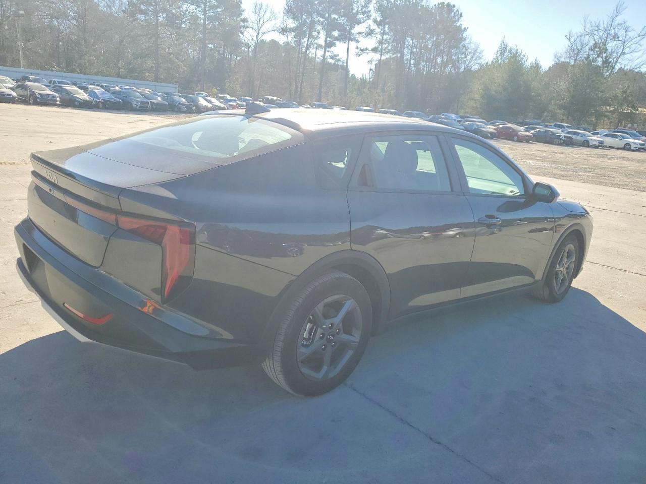 2025 Kia K4 Lx - Image 3