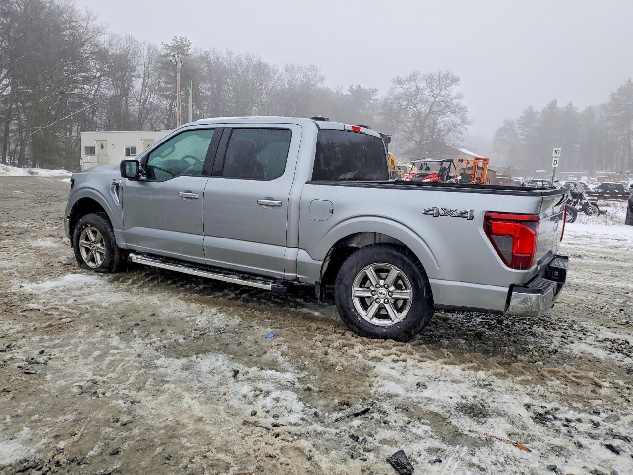 2025 Ford F150 Xlt - Фото 2