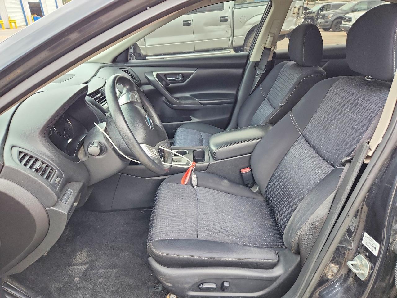 2016 Nissan Altima 2.5 - Фото 7