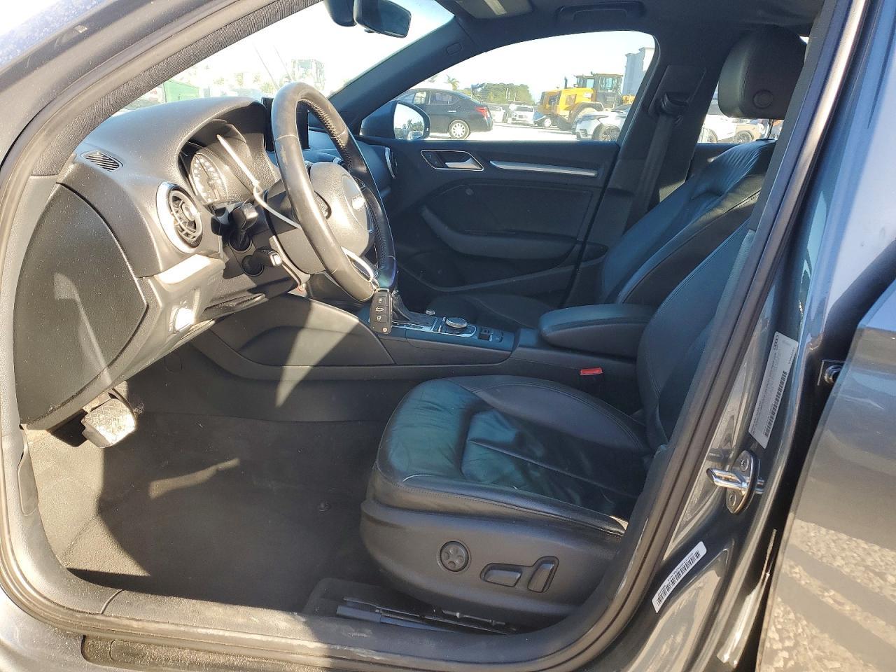 2016 Audi A3 Premium - Фото 7