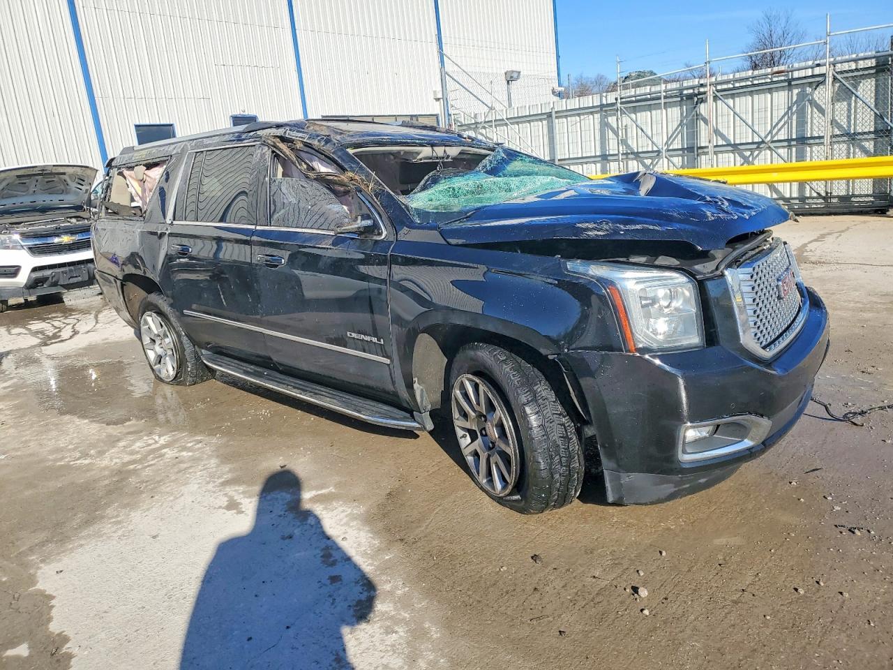 2017 GMC Yukon Xl Denali - Image 4
