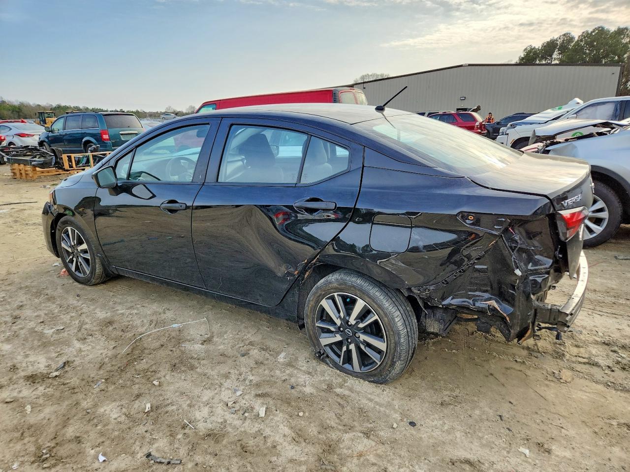 2024 Nissan Versa S - Фото 2