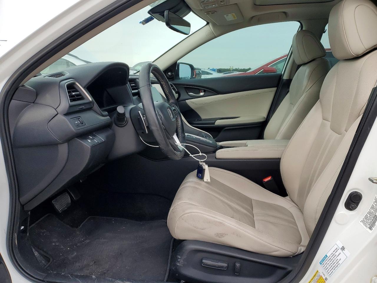 2021 Honda Insight Touring - Фото 7