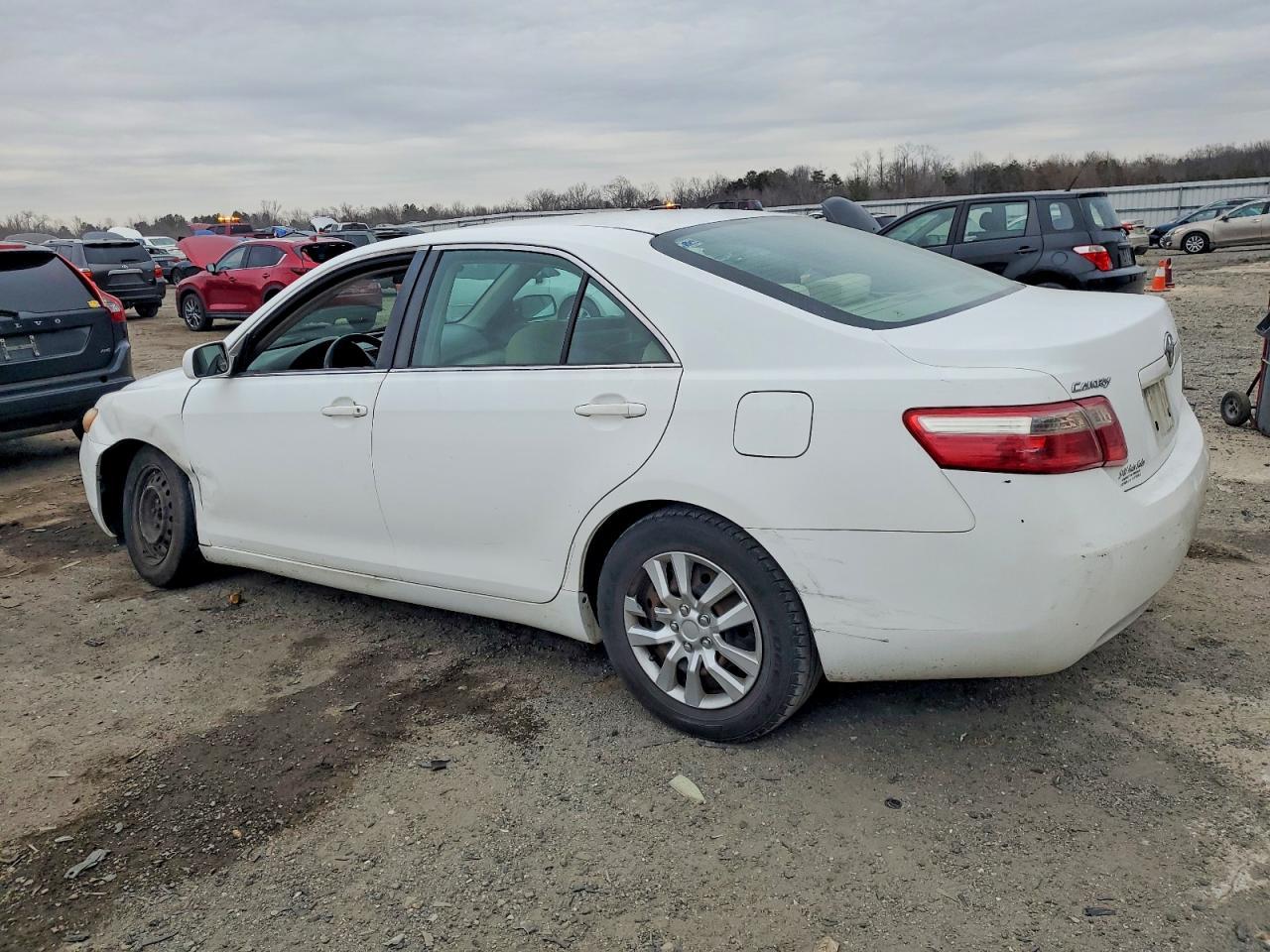 2007 Toyota Camry Ce - Image 2