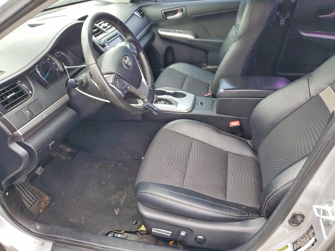 2012 Toyota Camry Se - Image 7