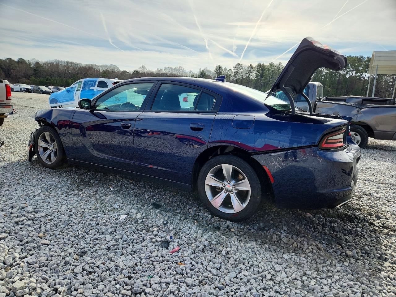 2015 Dodge Charger Sxt - Image 2